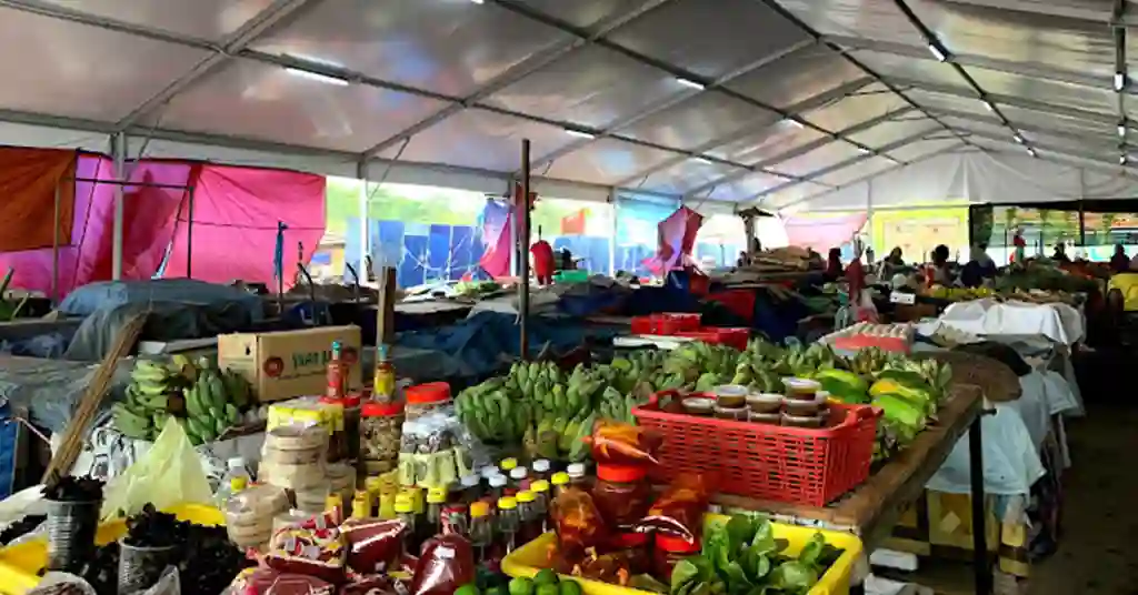 Apa yang Ditawarkan di Pasar Payang Apa yang Ditawarkan di Pasar Payang