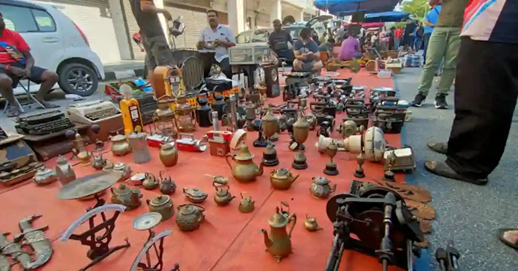 Jenis Barangan yang Dijual di Pasar Karat Ipoh Jenis Barangan yang Dijual di Pasar Karat Ipoh